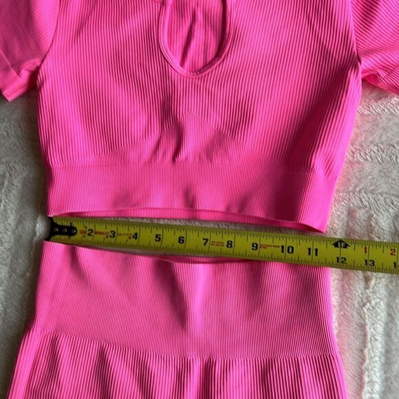 LNSK Pink Workout Outfit Seamless Ribbed Running Yoga Two‎ Piece Crop Top Shorts - Picture 8 of 9